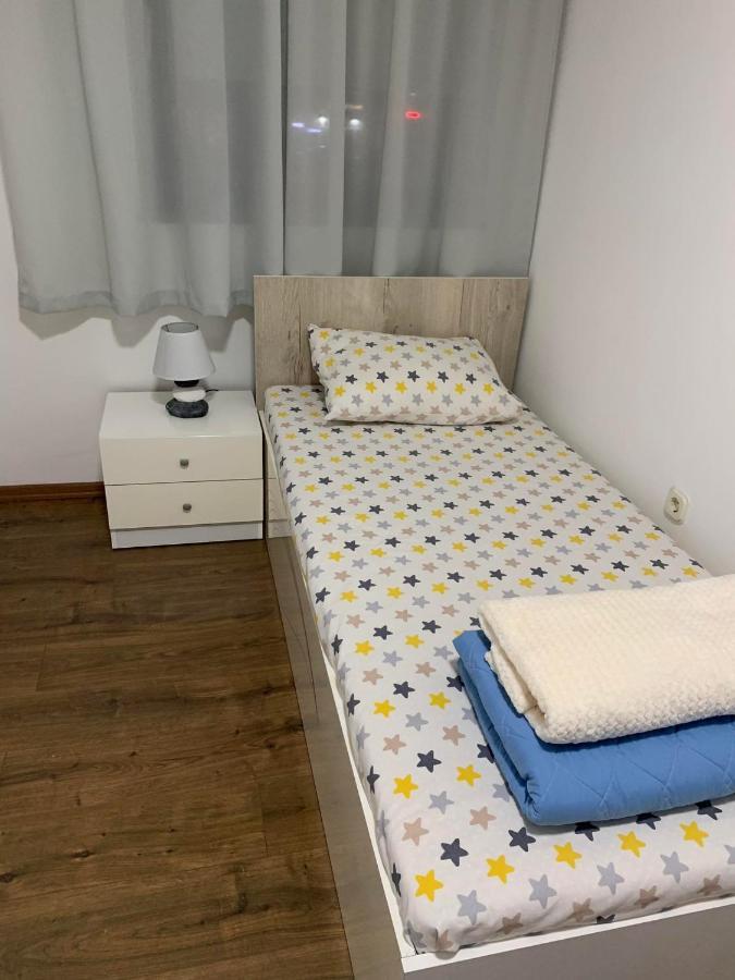 Mar Lux Apartment Kumanovo Bagian luar foto