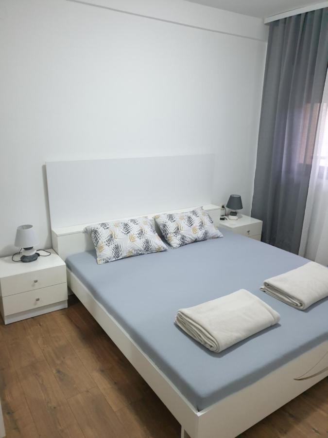 Mar Lux Apartment Kumanovo Bagian luar foto